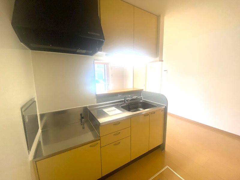 キッチン　キッチン※他号室の参考写真となります