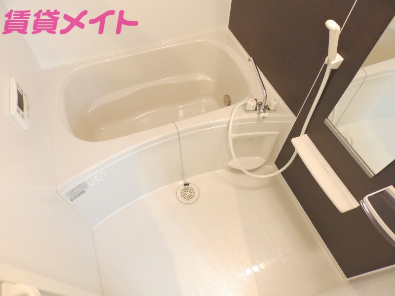 バス・シャワールーム　反転タイプ参考写真