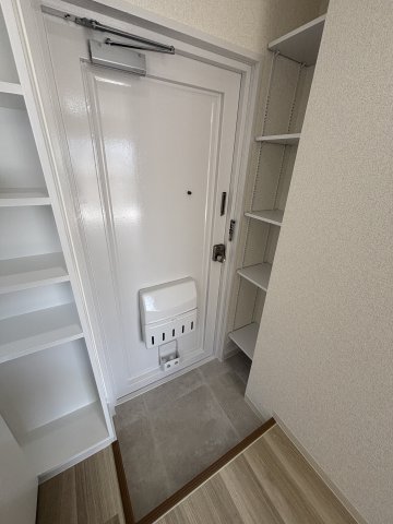 玄関　落ち着いた玄関です