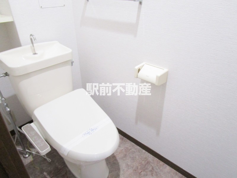 トイレ　写真は別部屋