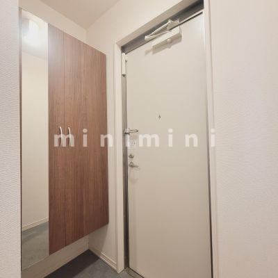 玄関　※写真は別号室のものですので現状優先とさせていただきます