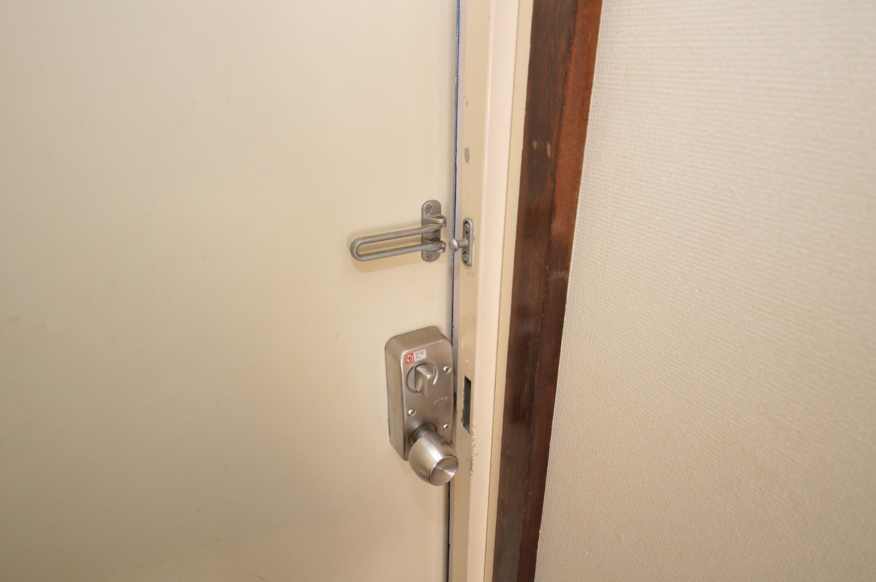 セキュリティ　（参考）他室の写真を使用しています。現況優先となります。