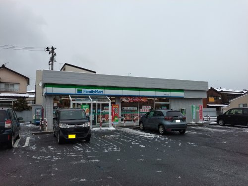 コンビニ　ファミリーマート 新潟牡丹山店（コンビニ）まで436m