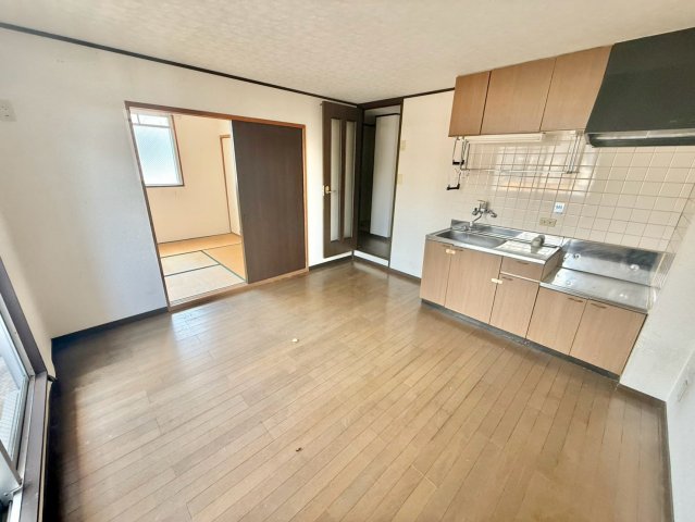 松宮ハイツ1番館の居間写真