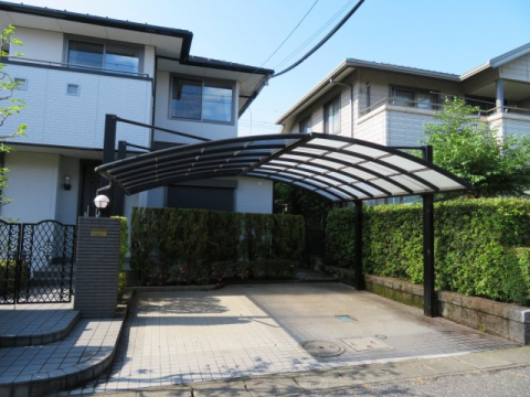駐車場　カーポート付