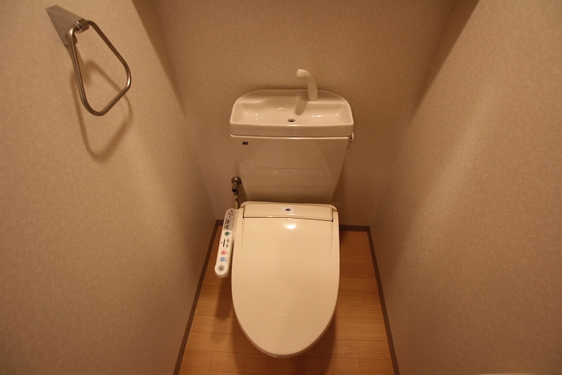 トイレ　ウォシュレット