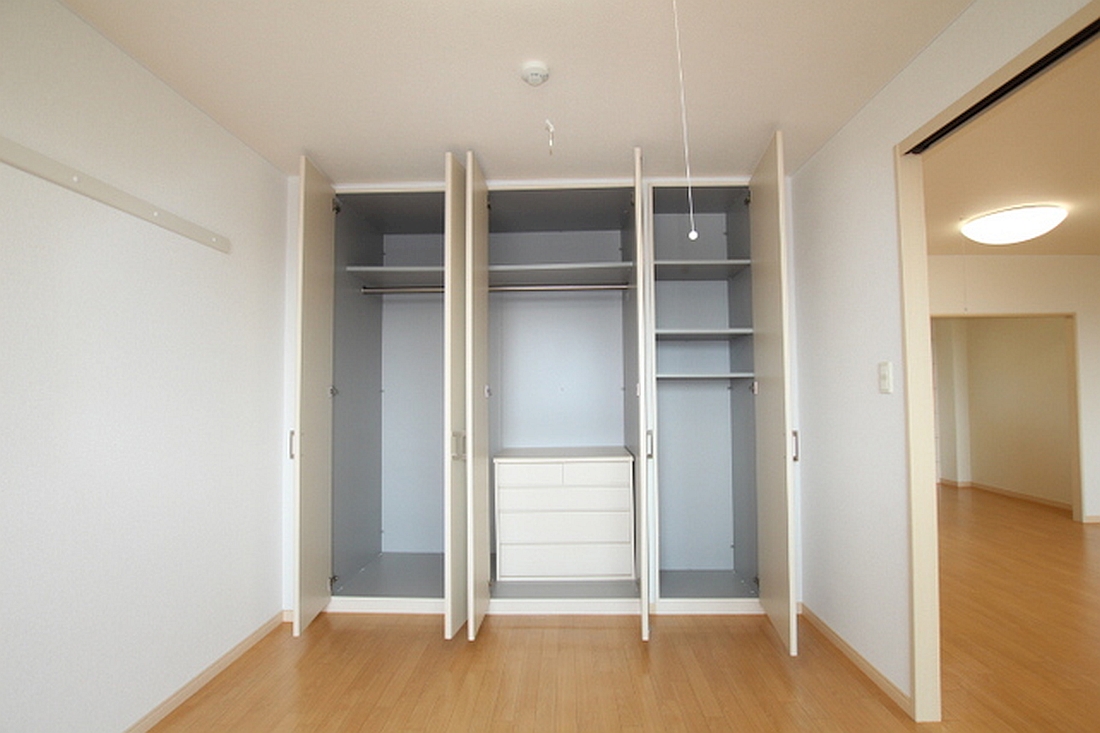 収納　クローゼット＋タンス有り