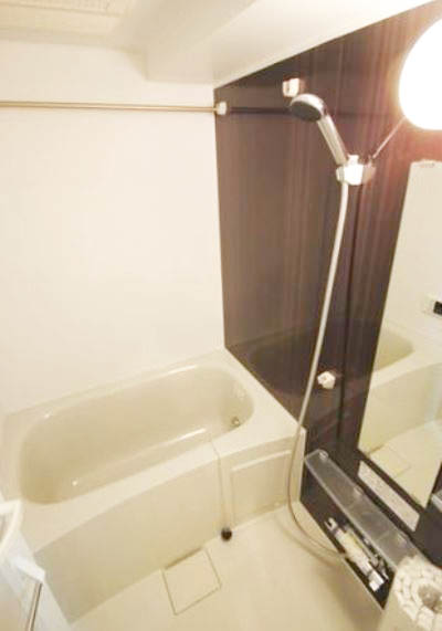 バス・シャワールーム　★追い炊き付きオートバス★