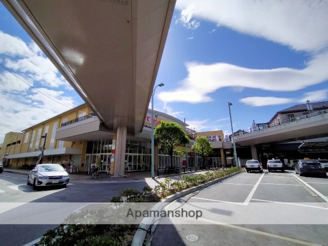 スーパー　（株）平和堂／フレンドマート長浜駅前店（スーパー）まで422m