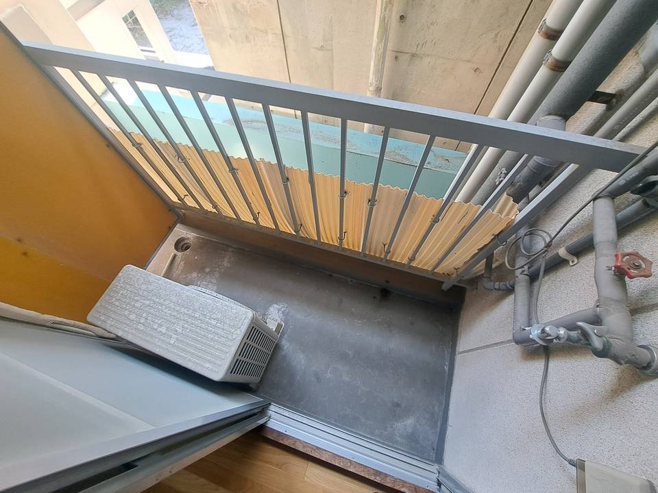 バルコニー　バルコニー