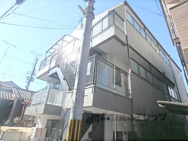京都市東山区今熊野剣宮町のマンションの建物外観