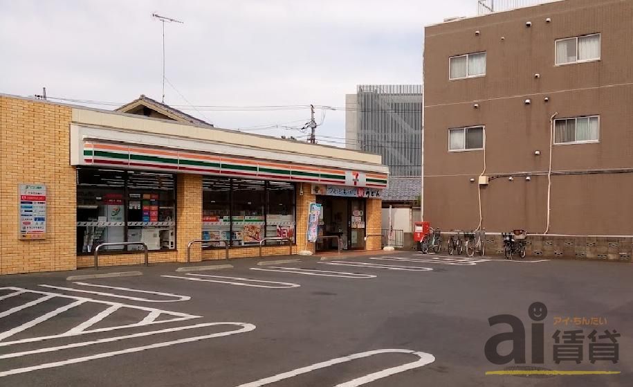 【東村山市廻田町のマンションのコンビニ】