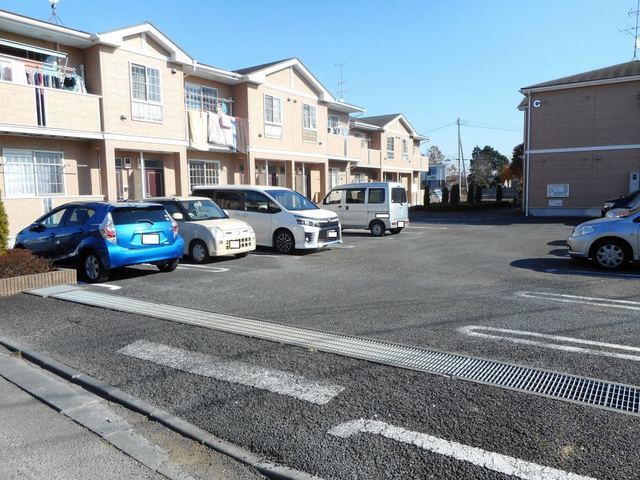 【サン・ヒルズ永国Ａの駐車場】