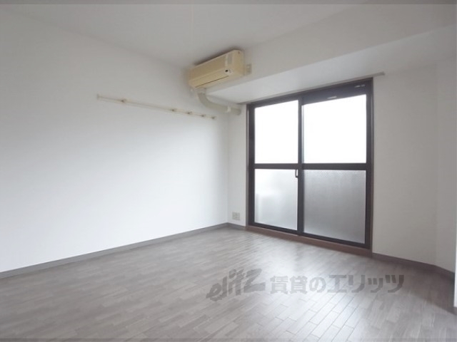 居室・リビング　居室