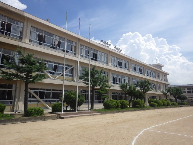 【Ｇｒａｎｄ　Ｍａｉｓｏｎ延末東の中学校】