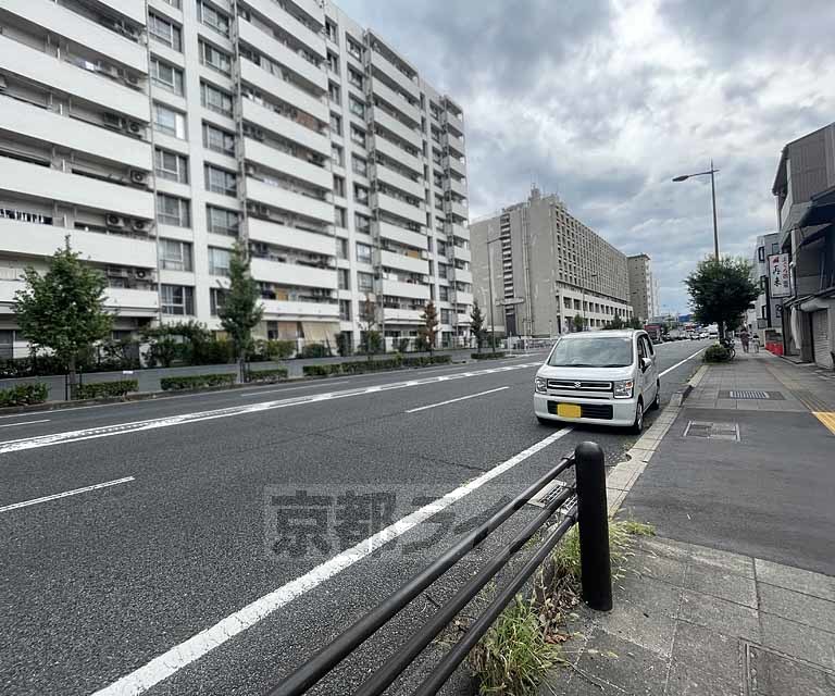 【京都市南区西九条大国町のマンションのその他】