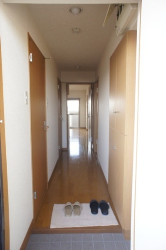 玄関　図面と現状に相違がある場合には現状を優先