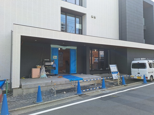 【品川区西品川のマンションのエントランス】