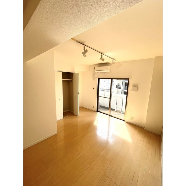 居室・リビング　天井高２．６ｍ超の居室