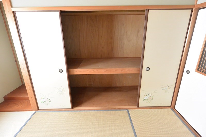 収納　和室6帖収納