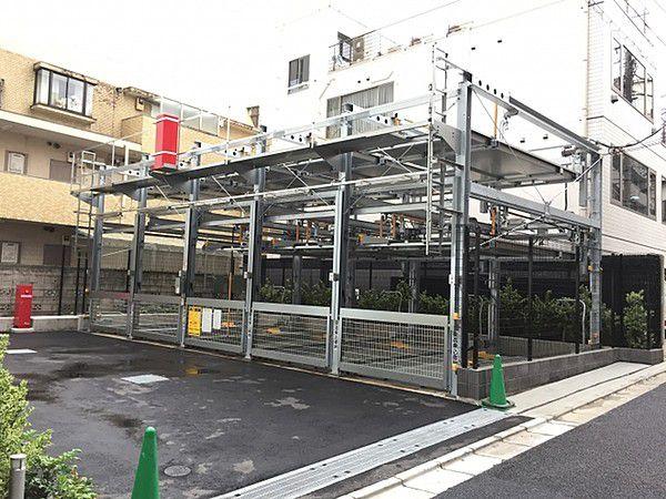 【目黒区下目黒のマンションの駐車場】