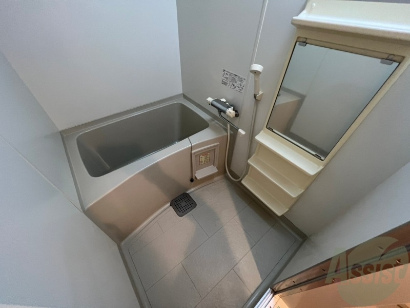 バス・シャワールーム　お風呂です。ゆっくりお風呂につかるのも体に良いですね～