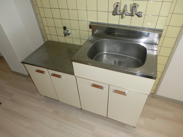 キッチン　別のお部屋です。現状を優先させていただきます。