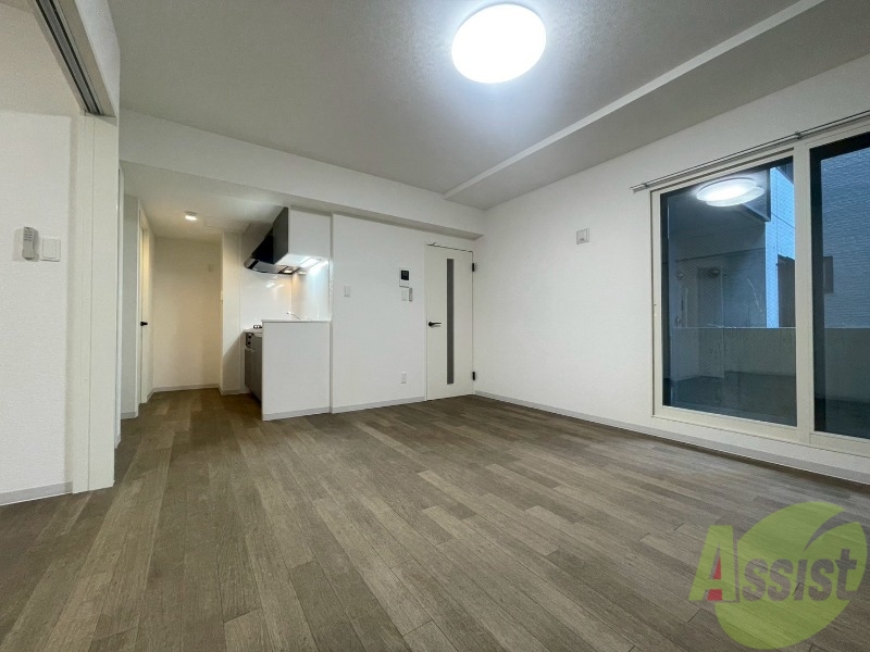 居室・リビング　広くてきれいなリビングです！快適に過ごせそうですね。