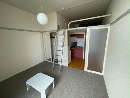 居室・リビング　設備・仕様は号室により異なる為、現状を優先いたします。