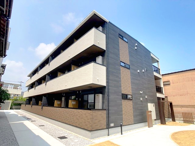 建物外観　2025年7月撮影