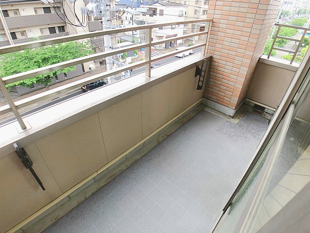 地下鉄桜通線 鶴里駅 徒歩1分 4階建 築25年の内装写真