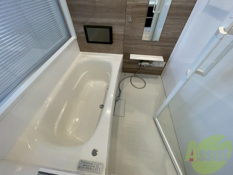 バス・シャワールーム　お風呂になります。一日の疲れを癒してくださいね。