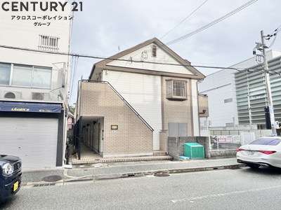建物外観　居住者専用のごみ置き場があります。