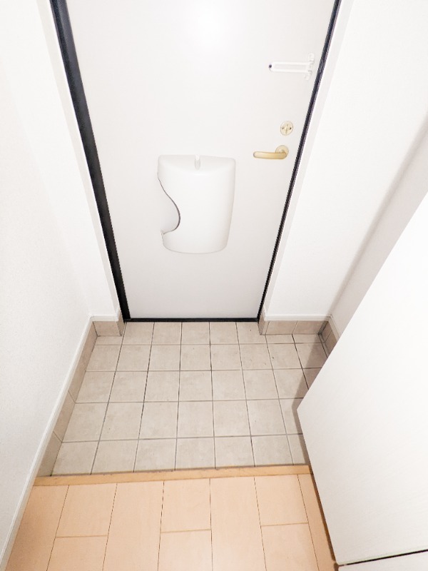 玄関　図面と現状に相違がある場合には現状を優先