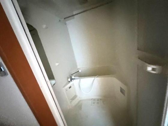 バス・シャワールーム　他号室の写真です。