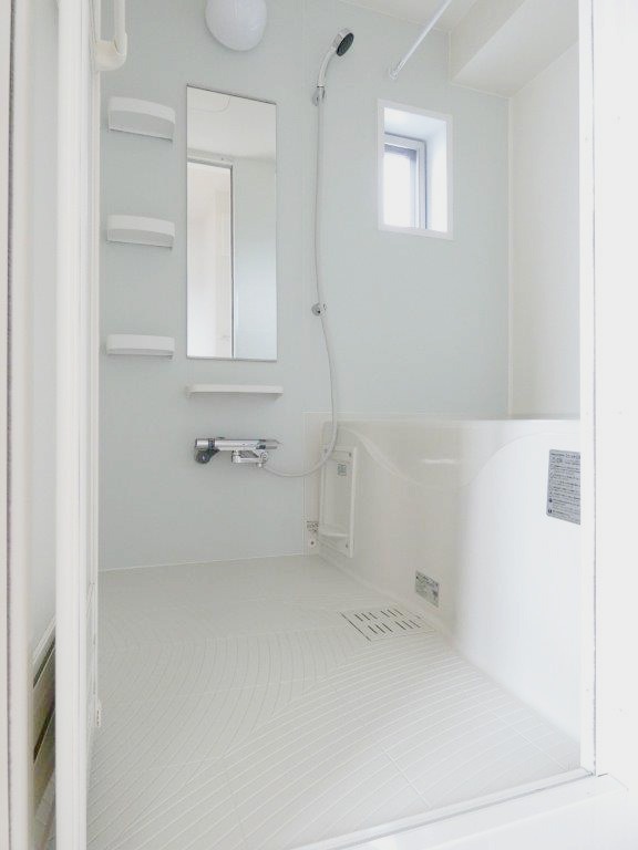 バス・シャワールーム　図面と現状に相違がある場合には現状を優先