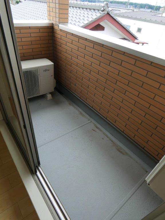 バルコニー　図面と現状に相違がある場合には現状を優先