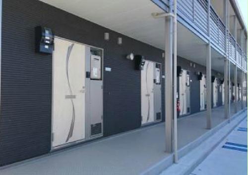 玄関　備品や設備仕様は号室等により異なります現地をご確認下さい。