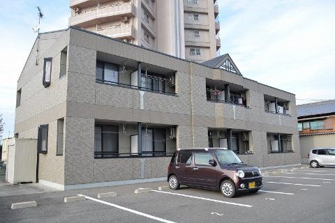 建物外観　外観写真（昼）