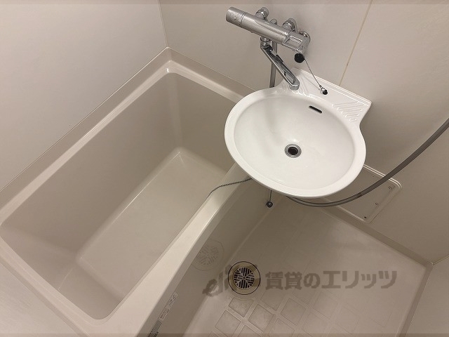 バス・シャワールーム　バス