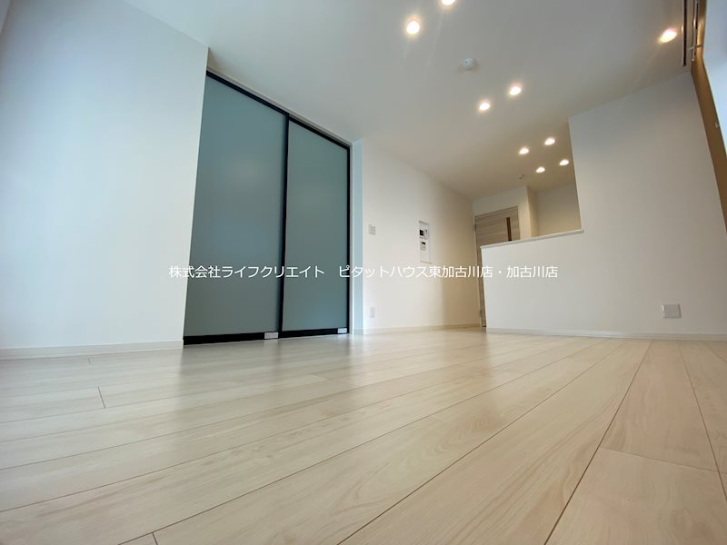 居室・リビング　写真は201号室