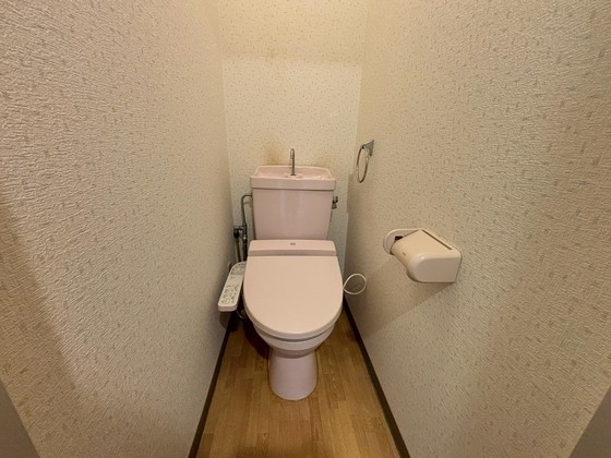 トイレ　※別部屋の写真です