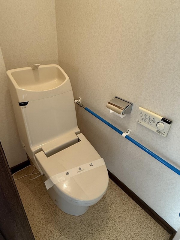 トイレ　トイレ