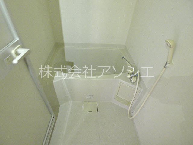 バス・シャワールーム　バスルーム