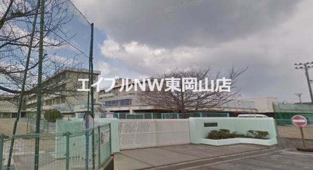 小学校　岡山市立芳泉小学校（小学校）まで1314m