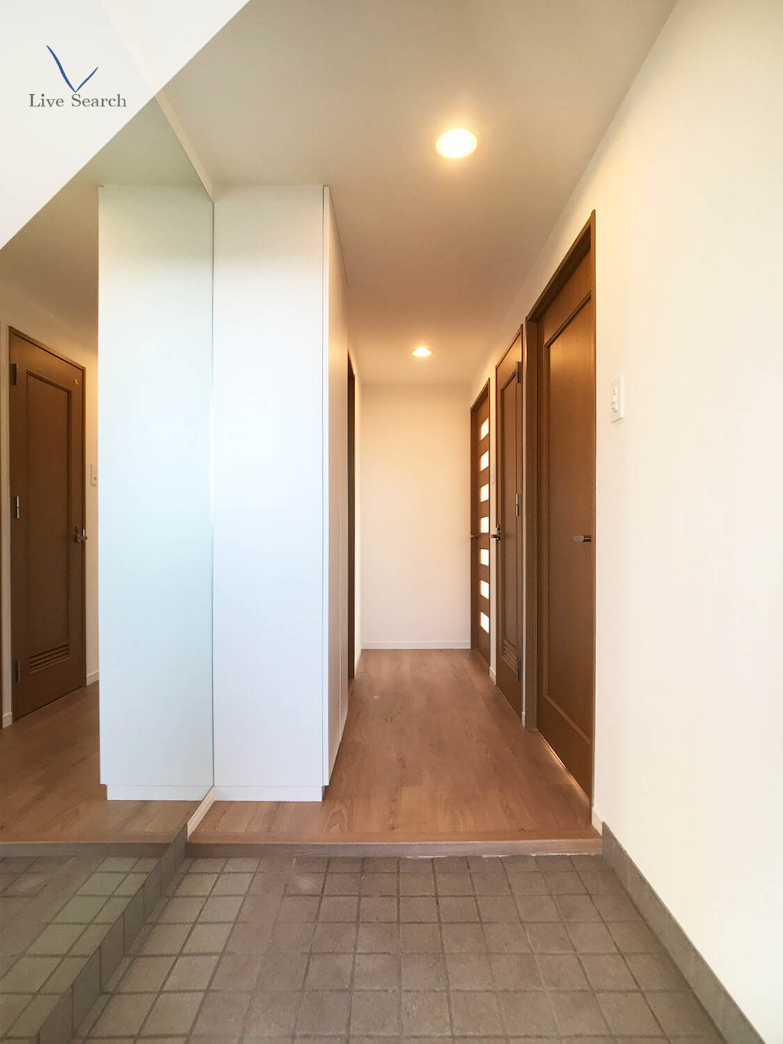 玄関　シンプルで使いやすい玄関です