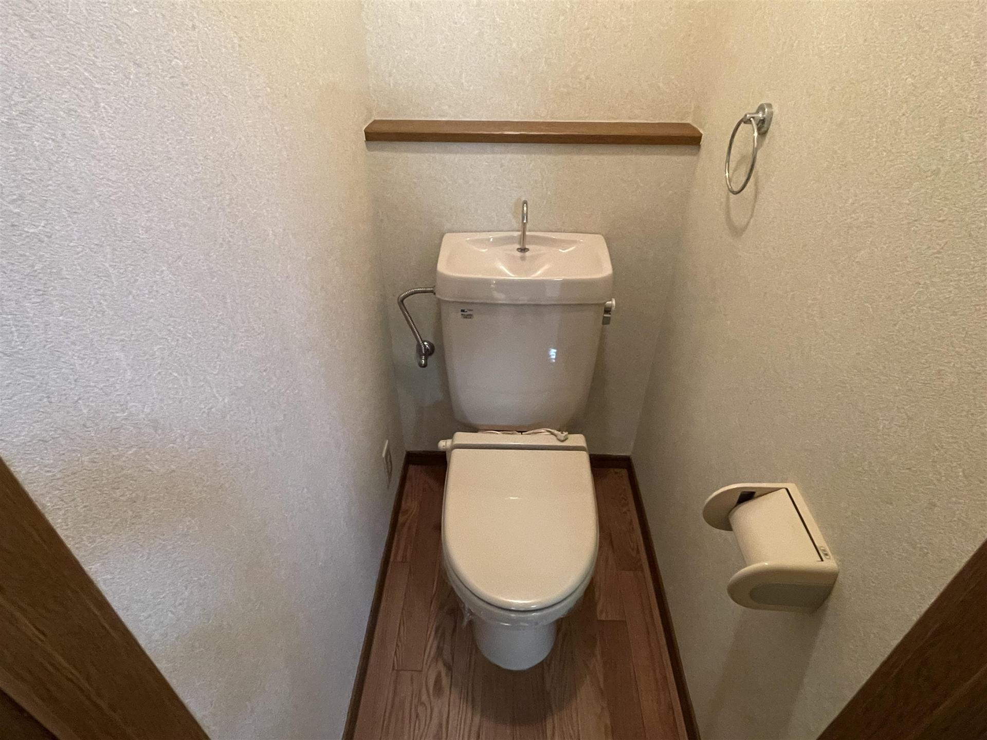 トイレ　ひんやりとしない暖房便座