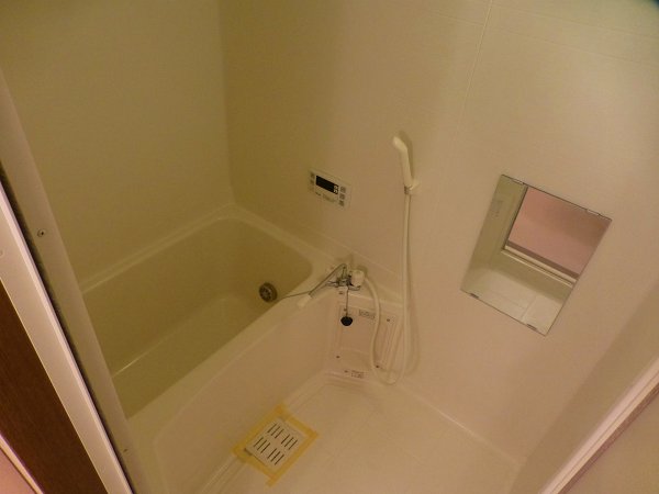 バス・シャワールーム　※他号室写真