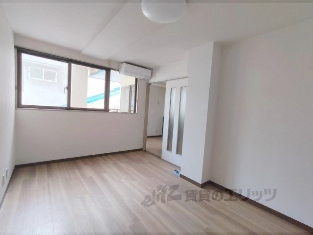 居室・リビング　洋室