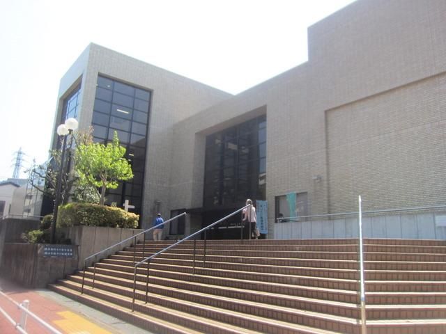 図書館　★★保土ヶ谷図書館（図書館）まで857m